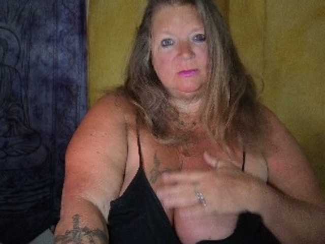 lady-vamp's BongaCams show and profile