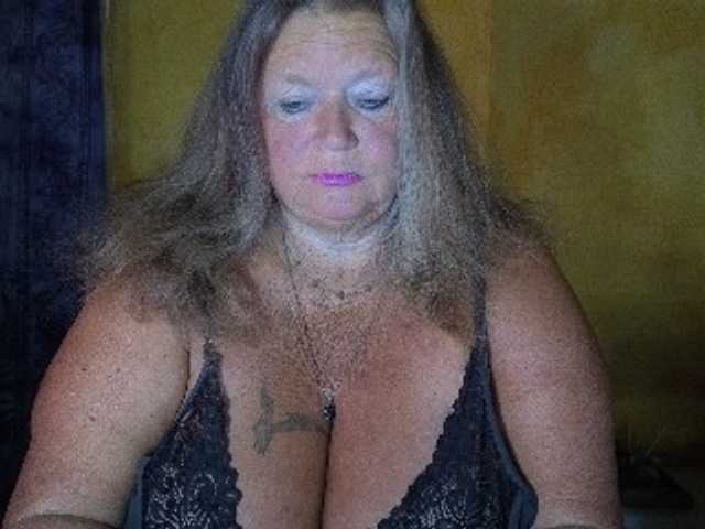 lady-vamp's BongaCams show and profile