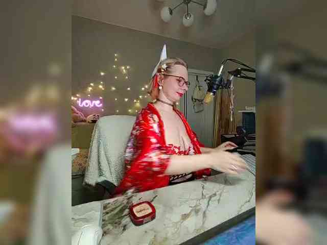 OnlyFox webcam