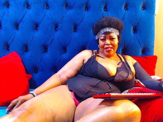 Ebonycandy10 webcam