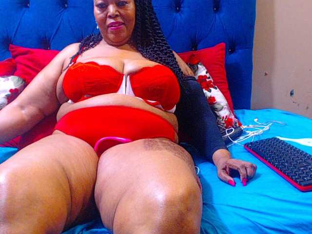 Ebonycandy10 from BongaCams