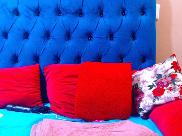 Ebonycandy10's BongaCams show and profile