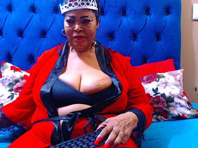 Ebonycandy10's BongaCams show and profile