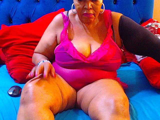 Ebonycandy10's BongaCams show and profile