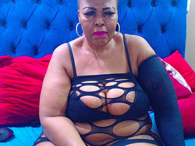 Ebonycandy10 webcam