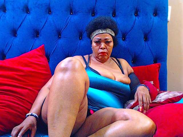 Ebonycandy10's BongaCams show and profile