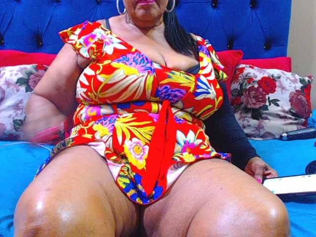 Ebonycandy10's BongaCams show and profile