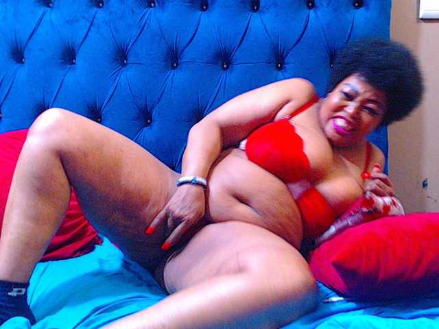 Ebonycandy10's BongaCams show and profile