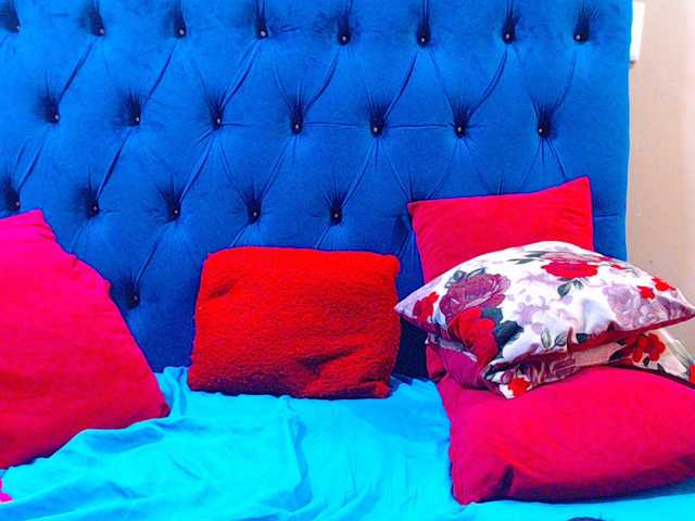 Ebonycandy10's BongaCams show and profile