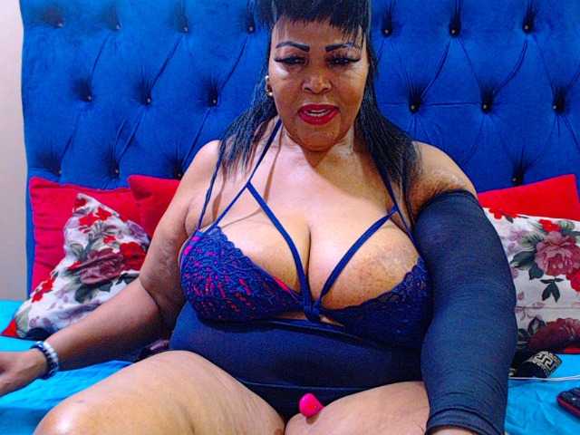 Ebonycandy10's BongaCams show and profile