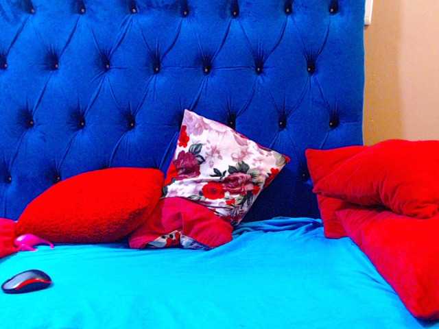 Ebonycandy10's BongaCams show and profile