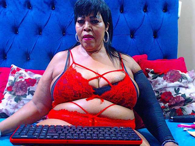 Ebonycandy10's BongaCams show and profile