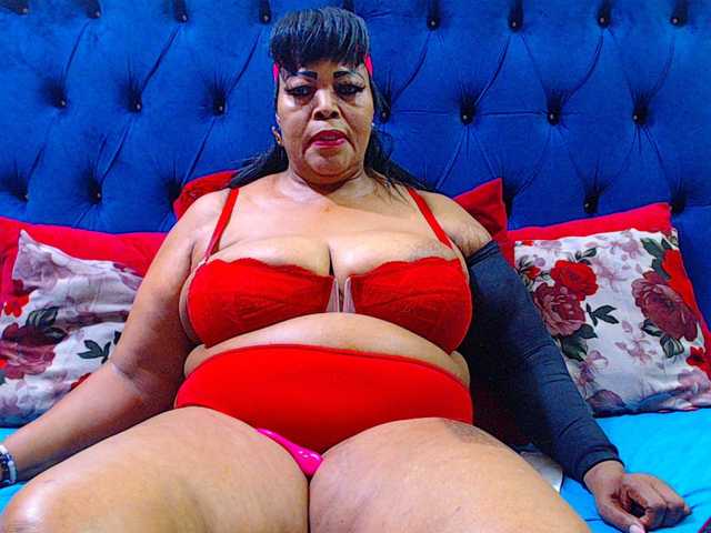 Ebonycandy10's BongaCams show and profile