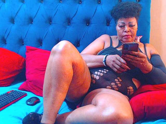 Ebonycandy10 from BongaCams is Freechat