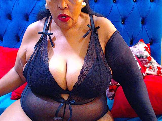 Ebonycandy10's BongaCams show and profile