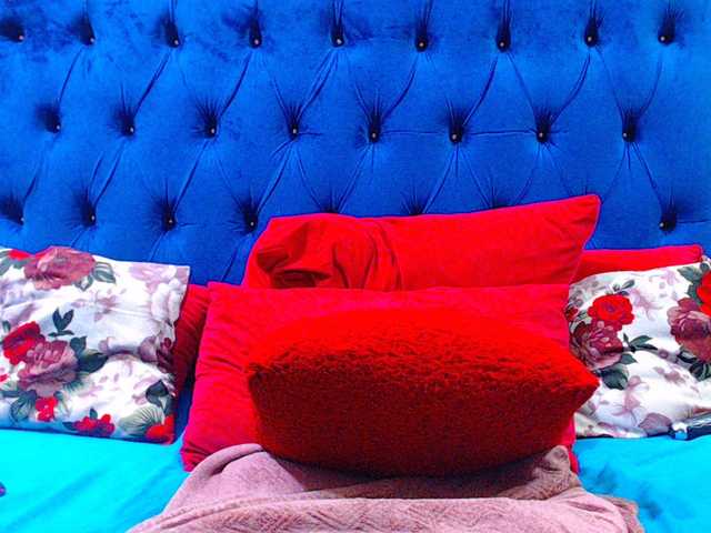 Ebonycandy10's BongaCams show and profile