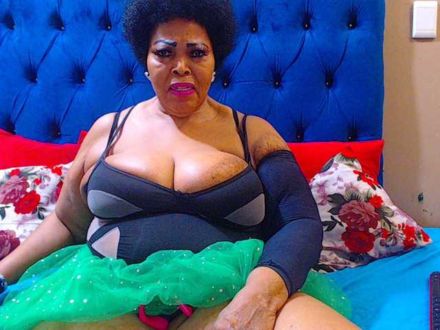 Ebonycandy10 webcam