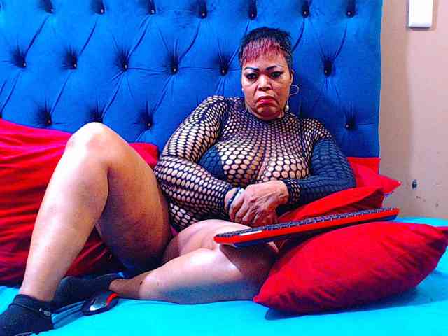 Ebonycandy10 Ebonycandy10