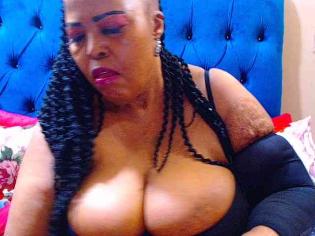 Ebonycandy10 webcam