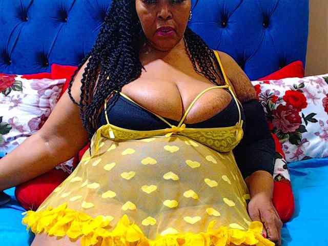 Ebonycandy10 webcam