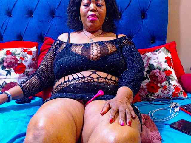 Ebonycandy10 webcam