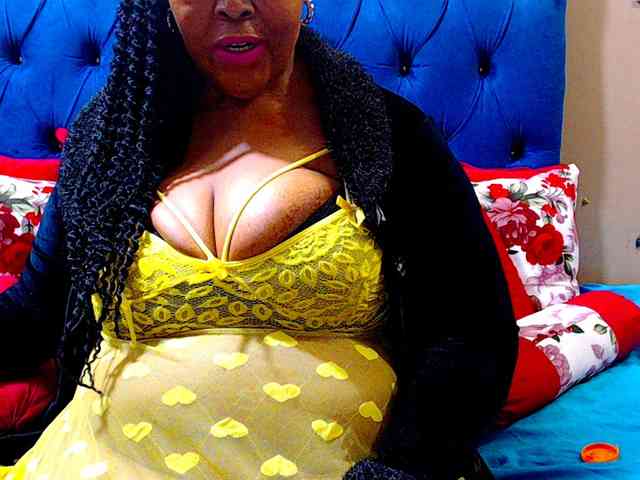 Ebonycandy10 webcam