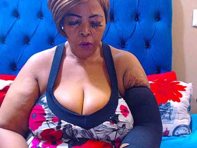 Ebonycandy10 webcam