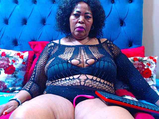 Ebonycandy10 webcam