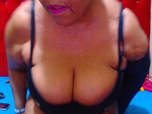 Ebonycandy10 webcam
