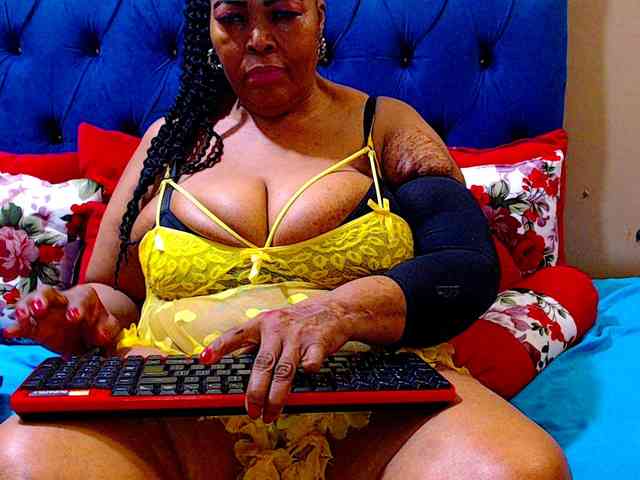 Ebonycandy10 webcam