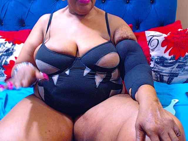 Ebonycandy10 Live Webcam on BongaCams