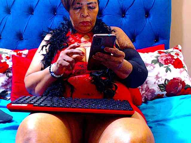 Ebonycandy10 webcam