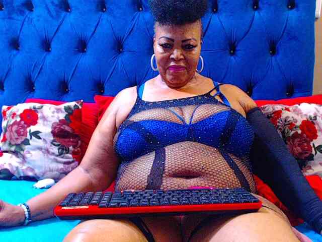 Ebonycandy10 webcam