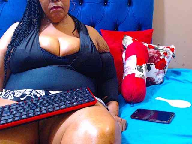 Ebonycandy10 webcam