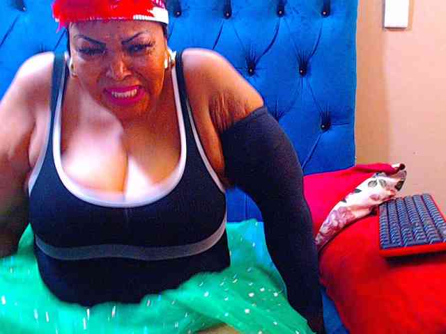 Ebonycandy10 webcam