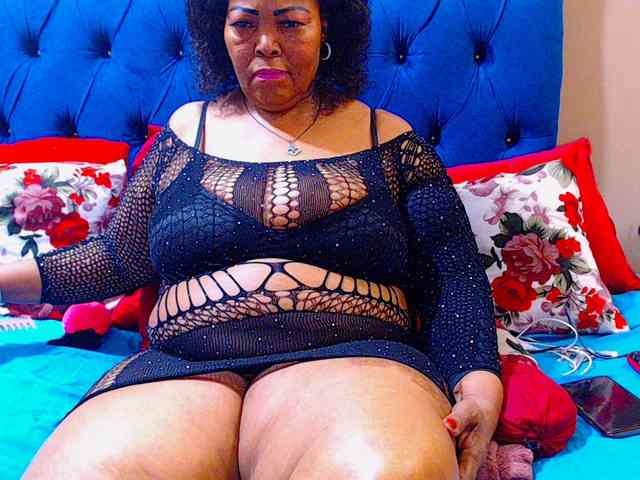 Ebonycandy10 webcam