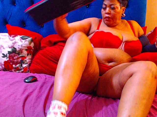 Ebonycandy10 webcam