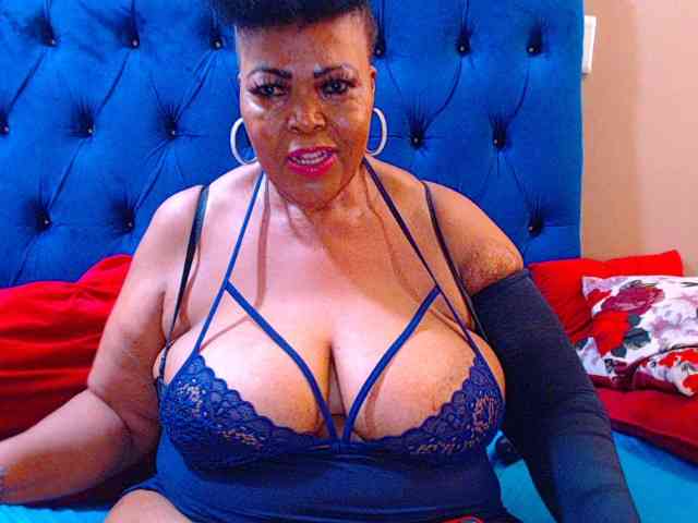 Ebonycandy10 webcam