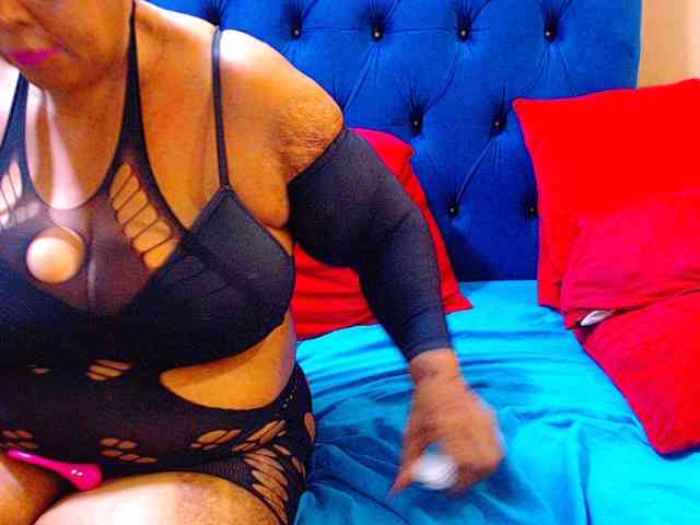 Ebonycandy10 webcam