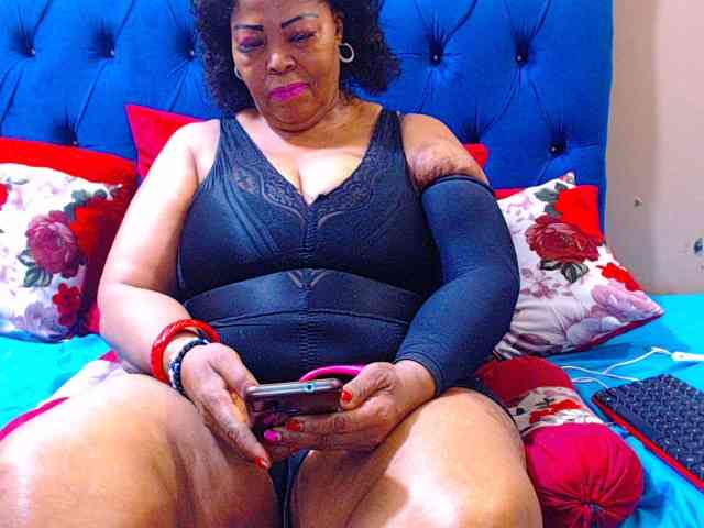 Ebonycandy10 webcam