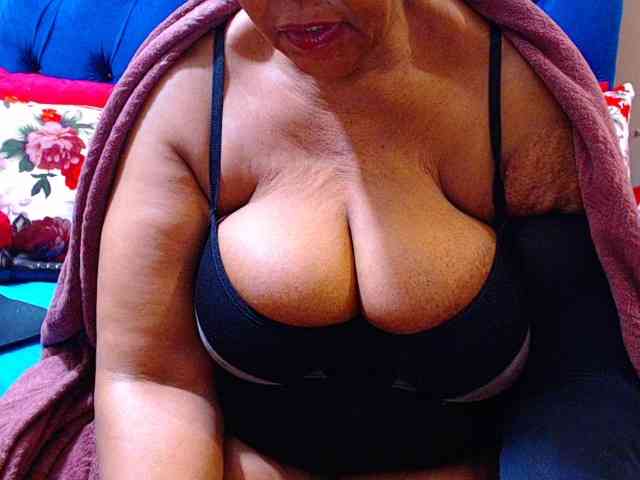 Ebonycandy10