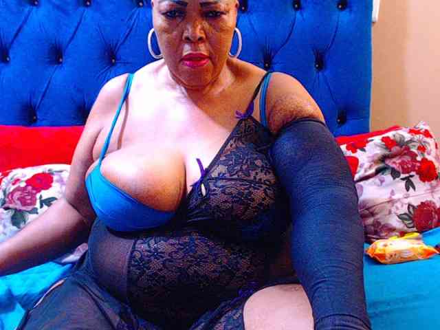 Ebonycandy10 webcam