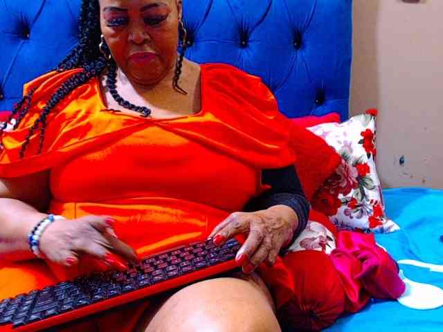 Ebonycandy10 webcam