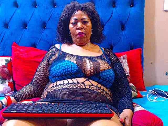 Ebonycandy10 webcam