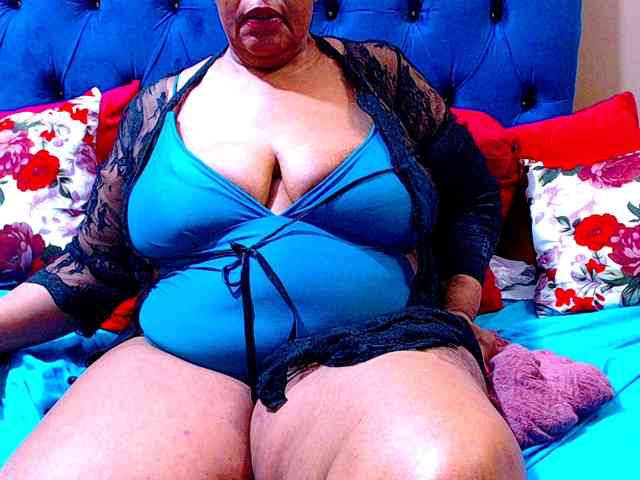 Ebonycandy10 webcam