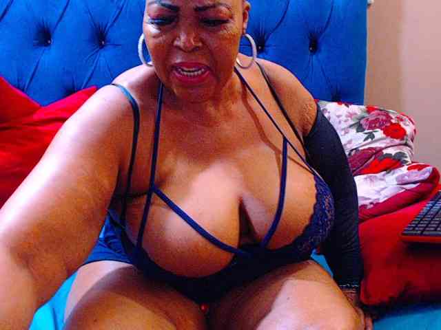 Ebonycandy10 webcam