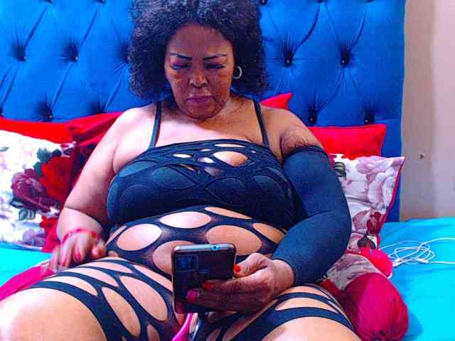 Ebonycandy10 webcam