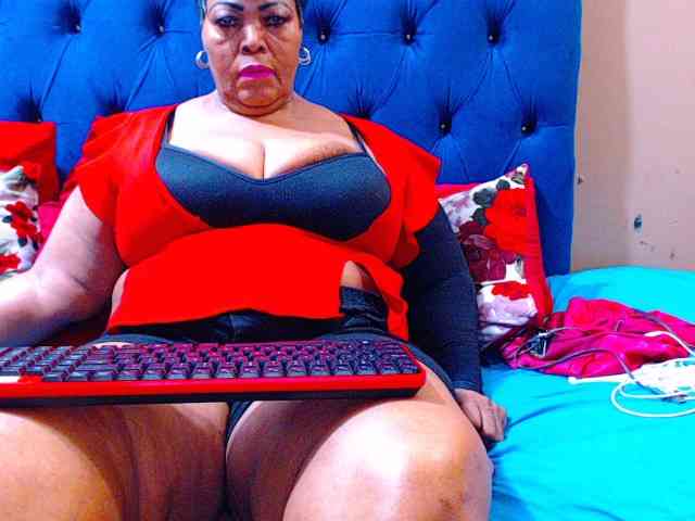 Ebonycandy10 webcam