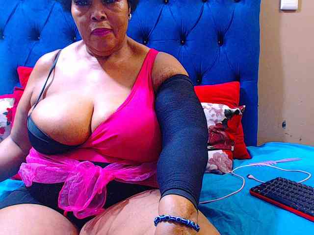 Ebonycandy10 webcam