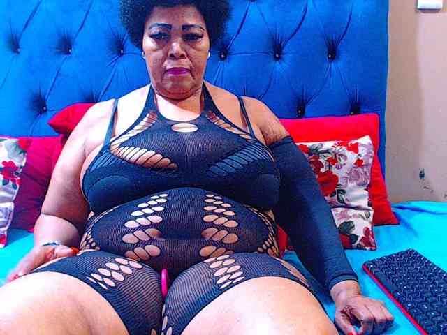 Ebonycandy10 webcam